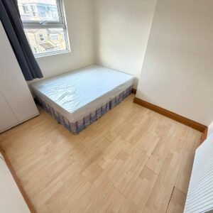 N17 0HX - Disponível imediato - Casal £230