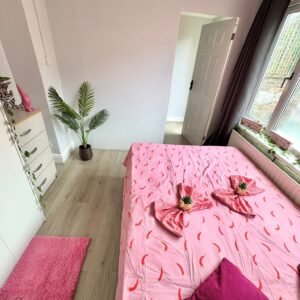 N17 6JT - Disponível imediato - Casal £230 - 1 pessoa £200