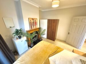 N18 2LA - Disponível imediato - Casal £230 - 1 pessoa £200