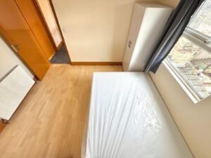 N17 0HX - Disponível 22/06 Segunda - Casal £230