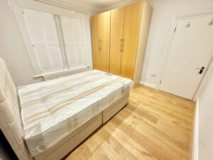N17 0BH - Disponível imediato Sexta - Casal £250