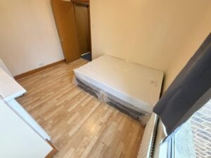 N17 0HX - Disponível 05/11 Terça - Casal £230