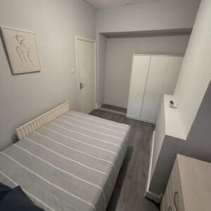 N17 9DD - Disponível 04/11 Quarta - Casal £230 - 1 pessoa £200