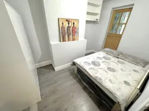 N17 9DD - Disponível imediato - Casal £230 1 pessoa £200
