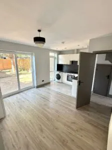 CASA DISPONÍVEL - CR0 3HQ - Croydon - Disponível imediato - £2,800 mensal